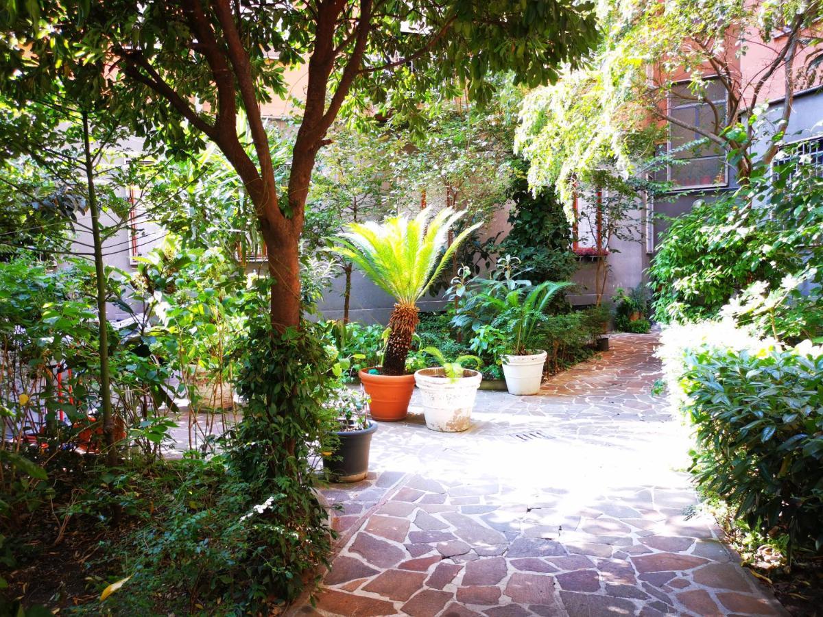 Spacious Apartment 50 Meters From The Metro ミラノ エクステリア 写真